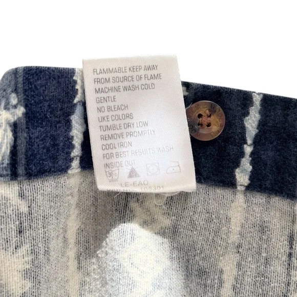 Woolrich blue flannel fishing lure print button down shirt Men’s M - Picture 14 of 14